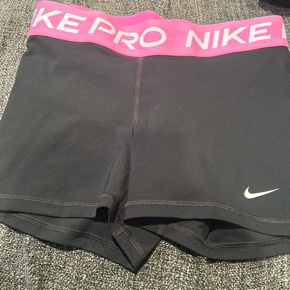 Nike Pro,tight fit,mid rise - Picture 1 of 4